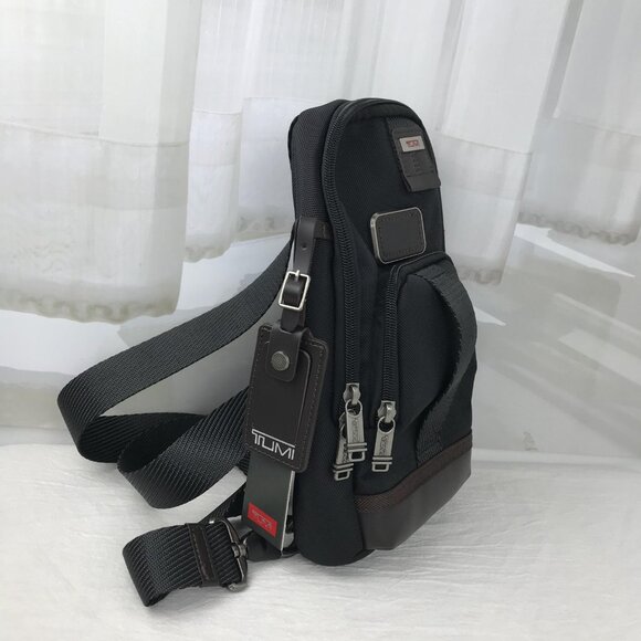 NWT TUMI SLING BAG In black - Picture 2 of 11